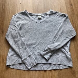 Offline by Aerie Waffle Crewneck Long Sleeve Gray Sweater Sz Small